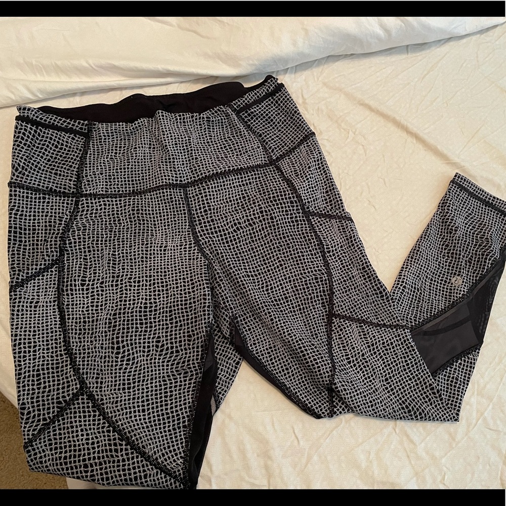 Lululemon Speed Up Tight Size 8